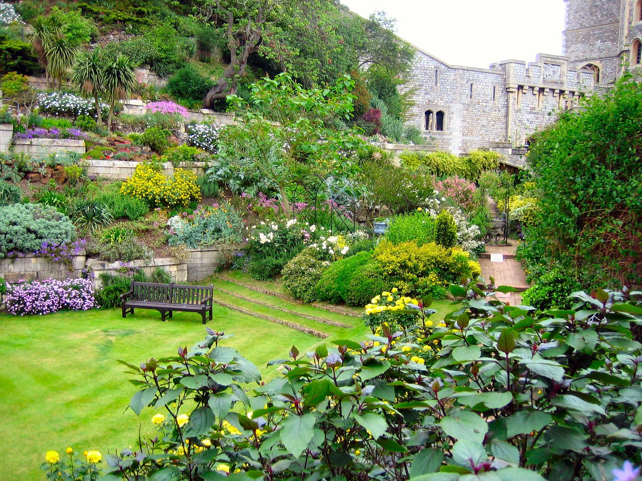 landscaping-gardening